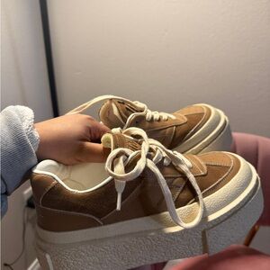 MM6 Maison Martin Margiela Tan and Cream Platform Sneakers